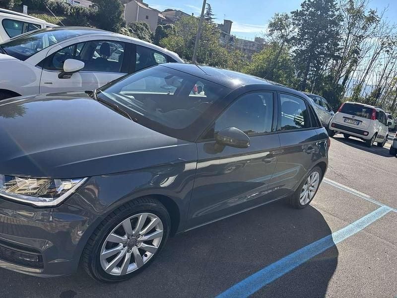 Usata Audi A1 Sportback Ambiente 90 CV (66 kW) 2018 Utilitaria