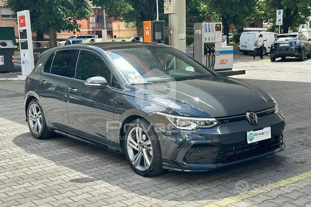 Occasion VW Golf VIII R-line 150 ch (110 kW) 2024 Gris Citadine