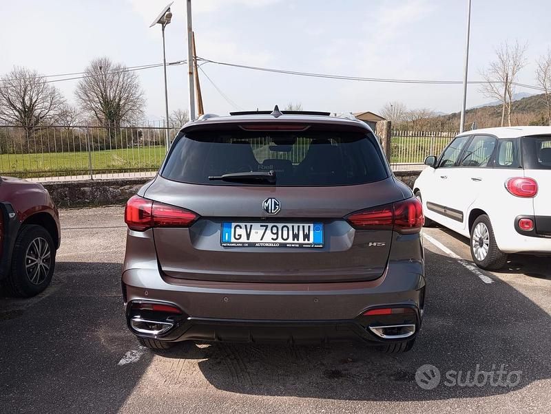 Usata MG HS Luxury 161 CV (118 kW) 2024 Grigio SUV