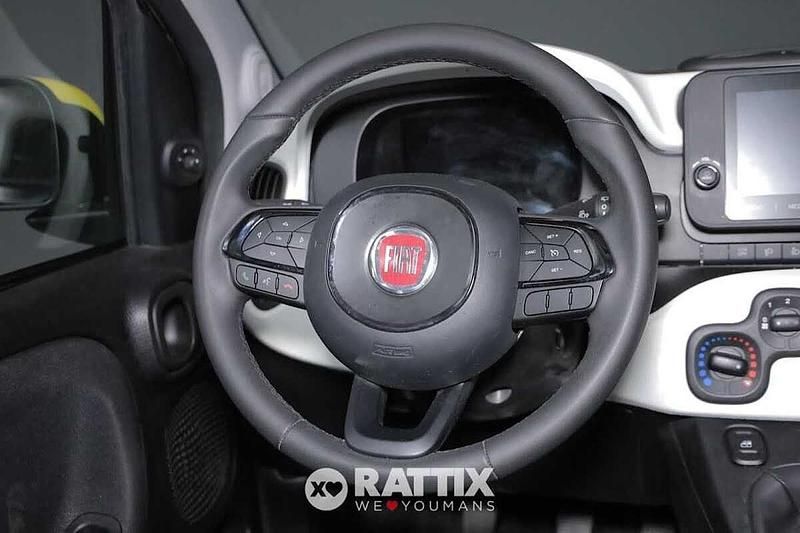 Usata Fiat Panda Cross Cross 70 CV (51 kW) 2025 Nero pastello Utilitaria