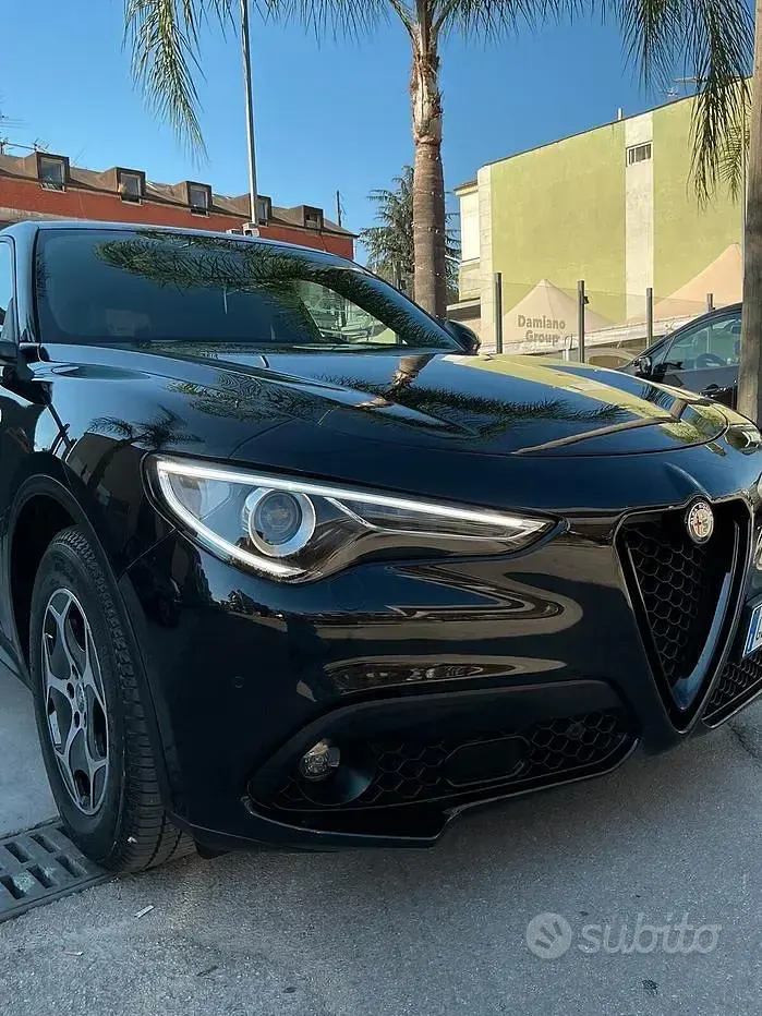 Usata Alfa Romeo Stelvio Business 160 CV (117 kW) 2022 Nero SUV
