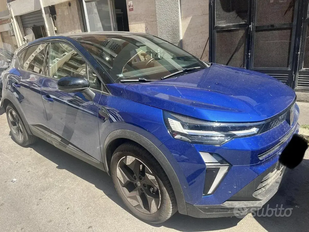 Usata Renault Captur 101 CV (74 kW) 2025 Bluazzurro SUV