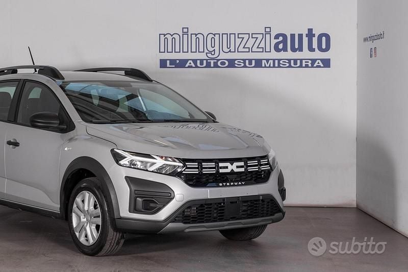 Usata Dacia Sandero Stepway 91 CV (66 kW) 2024 Grigio Berlina