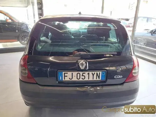 Usata Renault Clio 65 CV (47 kW) 2003 Nero Utilitaria