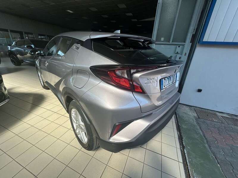 Usata Toyota C-HR Business Edition 98 CV (72 kW) 2021 Grigio SUV