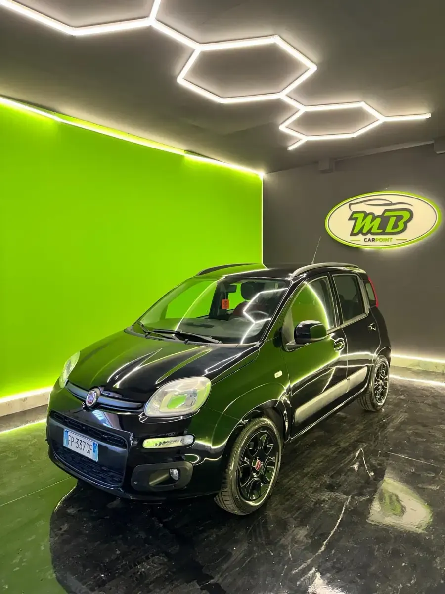 Usata Fiat Panda Lounge 95 CV (69 kW) 2018 Nero Utilitaria