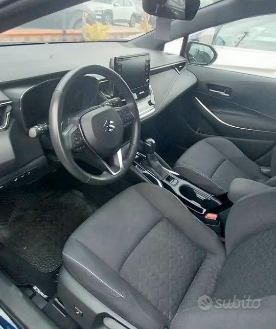 Usata Suzuki Swace 98 CV (72 kW) 2021 Blu Station wagon