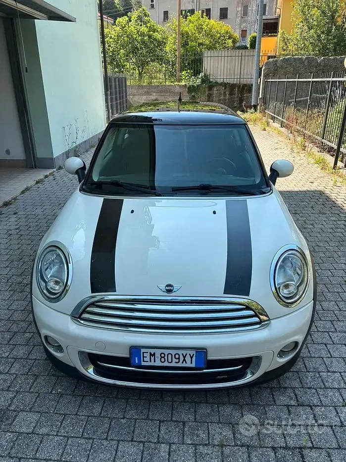 Usata Mini Cooper D 112 CV (82 kW) 2012 Utilitaria