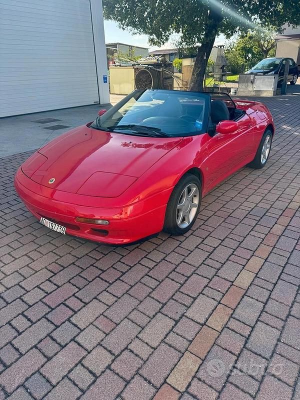 Usata Lotus Elan 1991 Rosso Cabrio