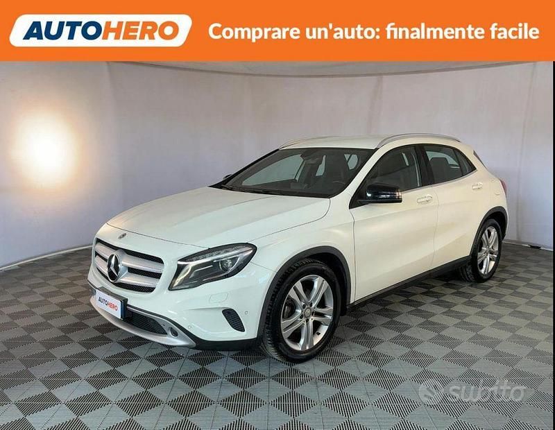 Usata Mercedes GLA220 170 CV (125 kW) 2015 Bianco SUV