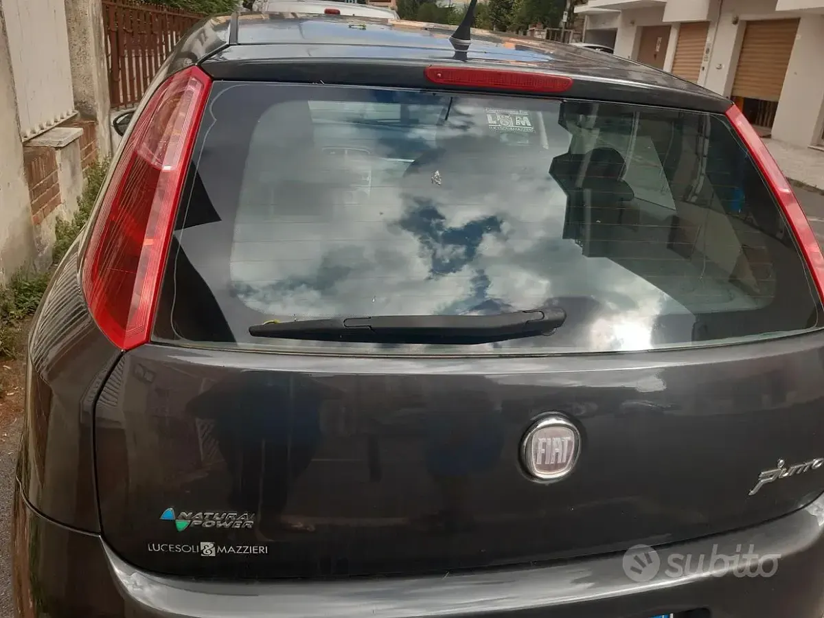 Usata Fiat Grande Punto 77 CV (56 kW) 2009 Grigio Utilitaria