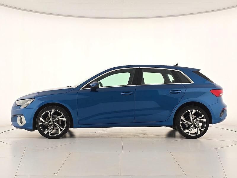 Usado Audi A3 Advanced 116 CV (85 kW) 2022 Azul Berlina