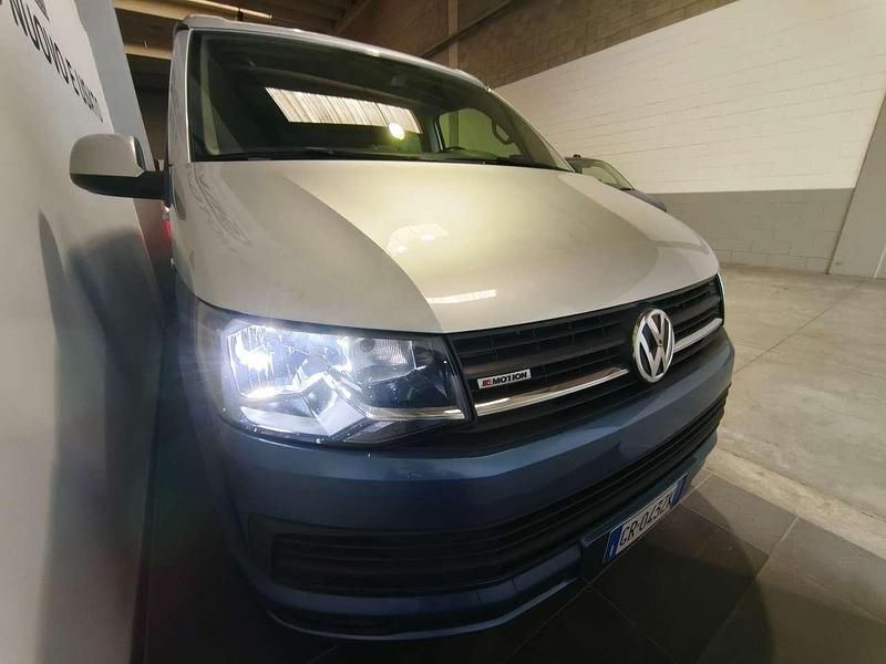 Usata VW California Beach 150 CV (110 kW) 2018 Argento Furgone