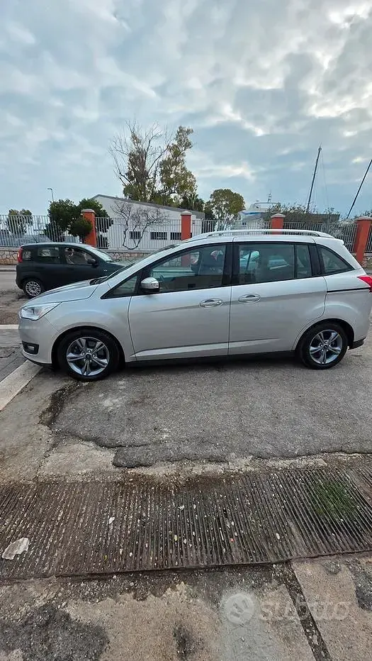 Usata Ford C-MAX 125 CV (91 kW) 2017 Grigio Monovolume