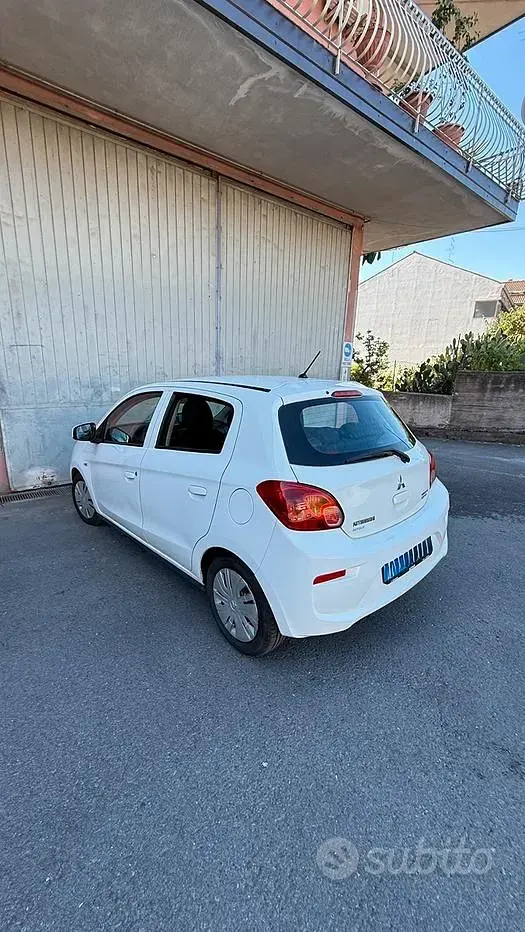 Usata Mitsubishi Space Star 71 CV (52 kW) 2018 Bianco Utilitaria