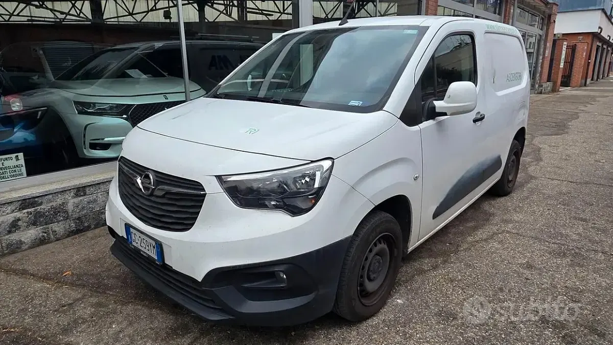 Usata Opel Combo S 102 CV (75 kW) 2020 Bianco Monovolume