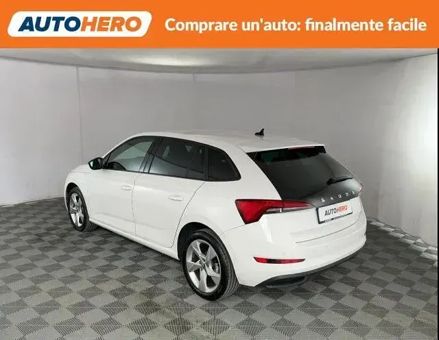 Usata Skoda Scala Sport 150 CV (110 kW) 2021 Bianco Utilitaria