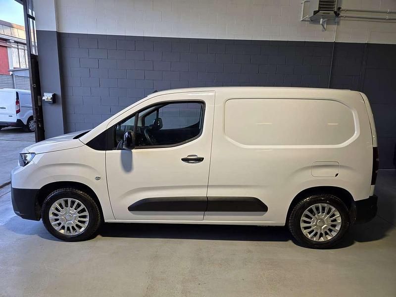 Usata Toyota Proace City City 102 CV (75 kW) 2024 Bianco Monovolume