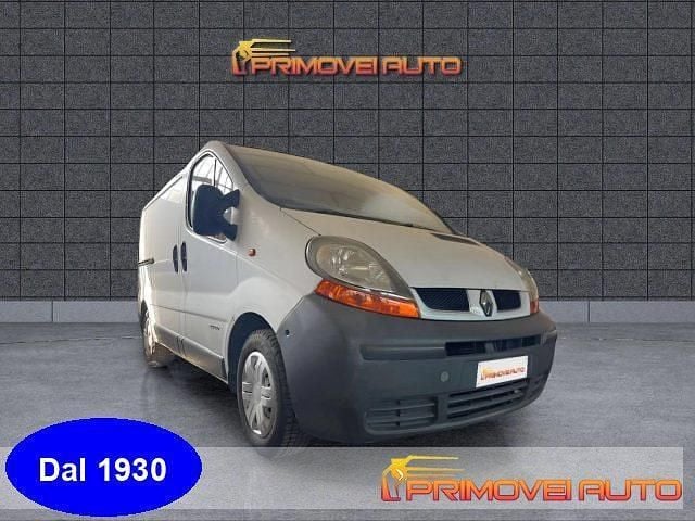 Usata Renault Trafic 100 CV (73 kW) 2003 Bianco Monovolume