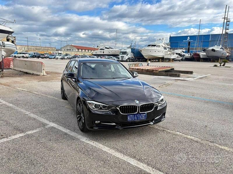 Begagnad BMW 320 Comfort Edition 186 HK (136 kW) 2013 Vit Kombi