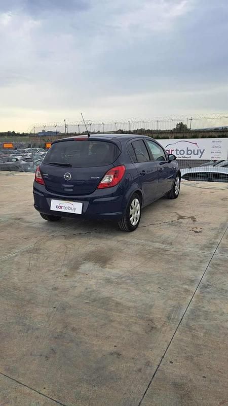 Usata Opel Corsa 75 CV (55 kW) 2011 Blu Utilitaria