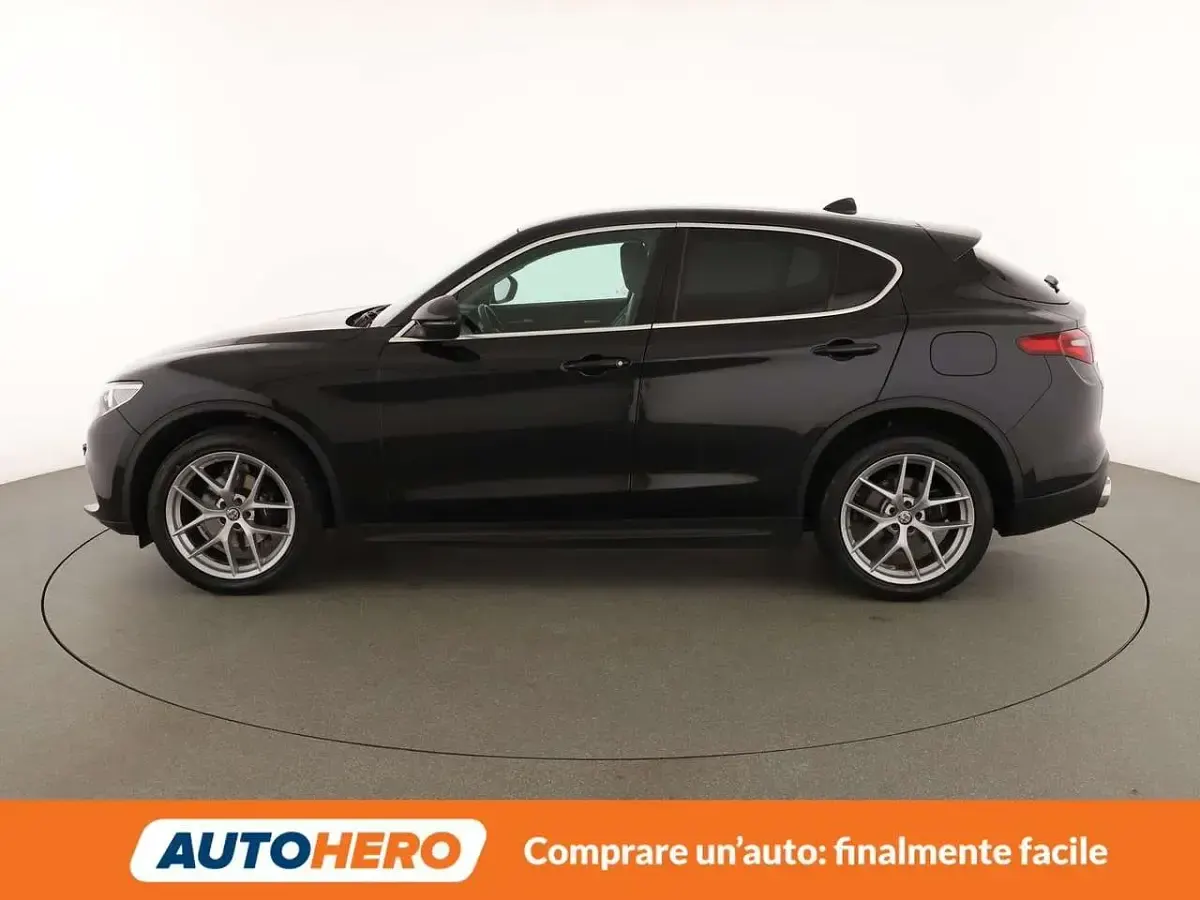 Usata Alfa Romeo Stelvio 280 CV (205 kW) 2017 Nero SUV
