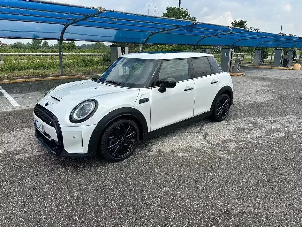 Usata Mini Cooper S 178 CV (130 kW) 2024 Bianco Utilitaria