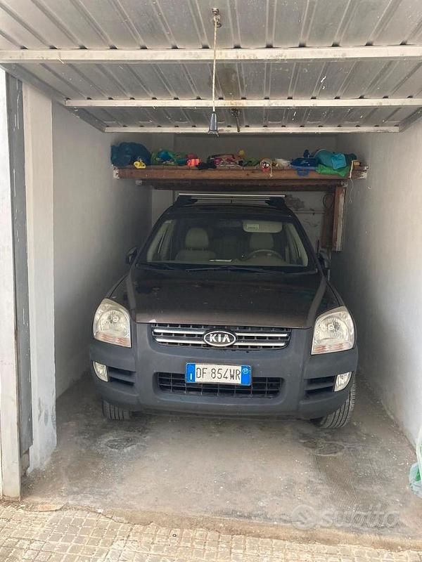 Usata 2007 Kia Sportage SUV | 4000 € (Buon prezzo) - Immagine 1/4