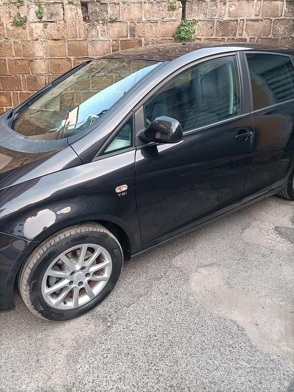 Usata Seat Altea 2010 Nero Monovolume