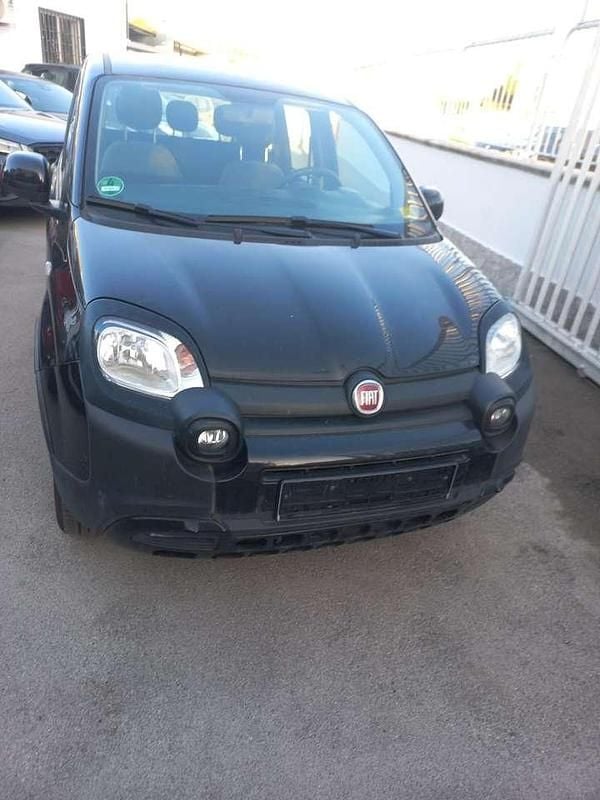 Usata Fiat Panda Cross Cross 69 CV (50 kW) 2023 Nera Utilitaria
