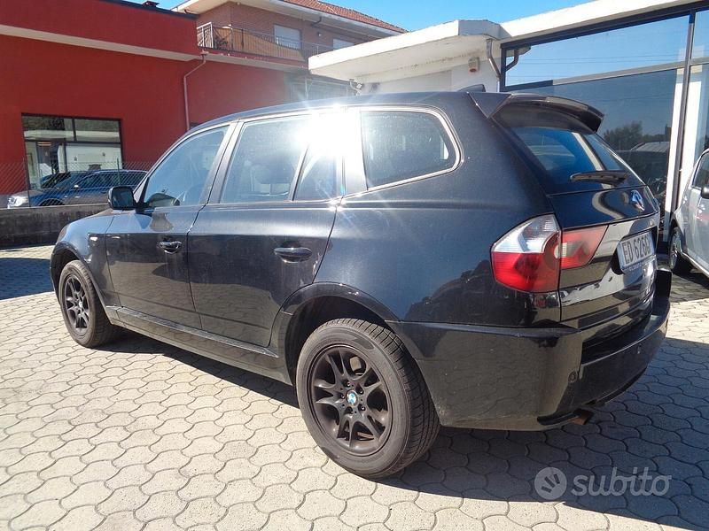 Usata BMW X3 150 CV (110 kW) 2006 Nero SUV