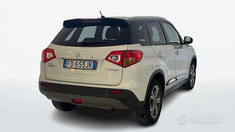 Usata Suzuki Vitara 120 CV (88 kW) 2016 Bianco SUV
