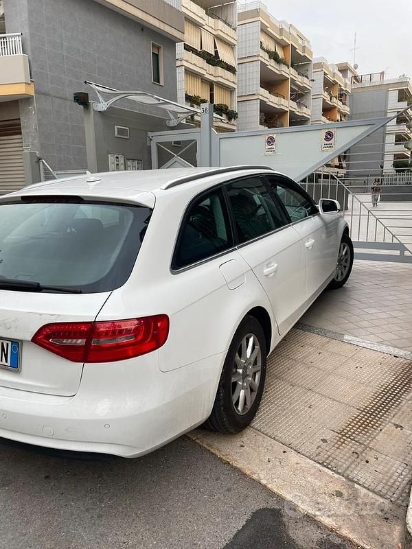 Usata Audi A4 177 CV (130 kW) 2014 Bianco Station wagon