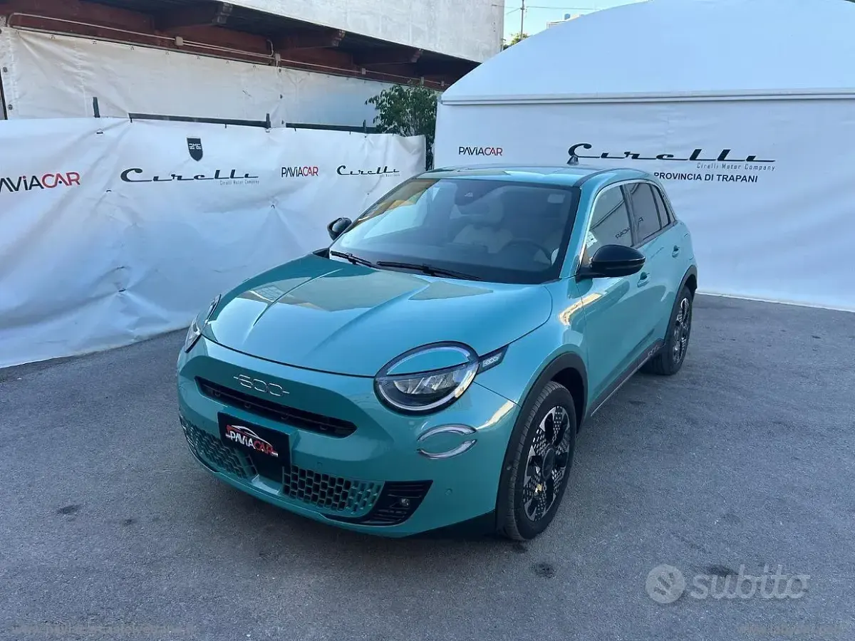 Usata Fiat 600 La Prima 136 CV (100 kW) 2025 Other SUV