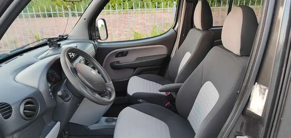 Käytetty Fiat Doblò Active 90 HP (66 kW) 2010 Tila-auto