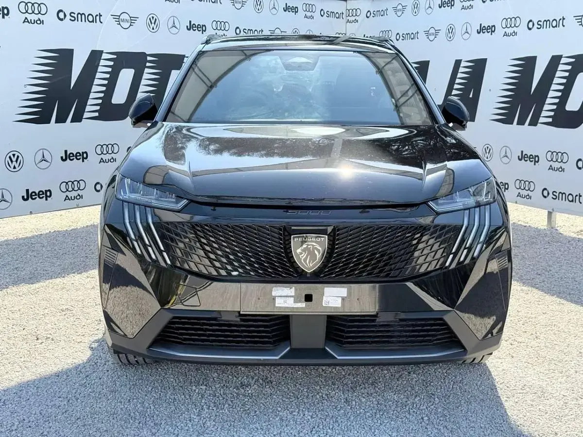 Nuova Peugeot 5008 Allure 136 CV (100 kW) 2026 Nero SUV