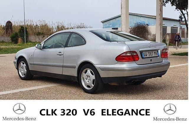 Usata Mercedes CLK320 Elegance 218 CV (160 kW) 1998 Argento metallizzato Coupé