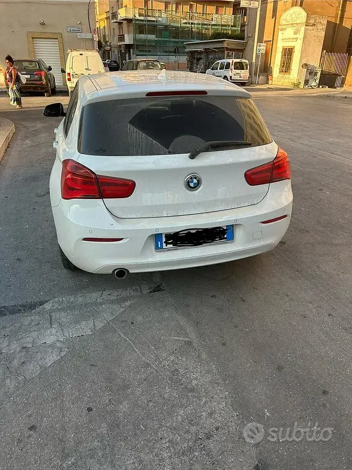 Usata BMW 118 Advantage 150 CV (110 kW) 2016 Bianco Utilitaria