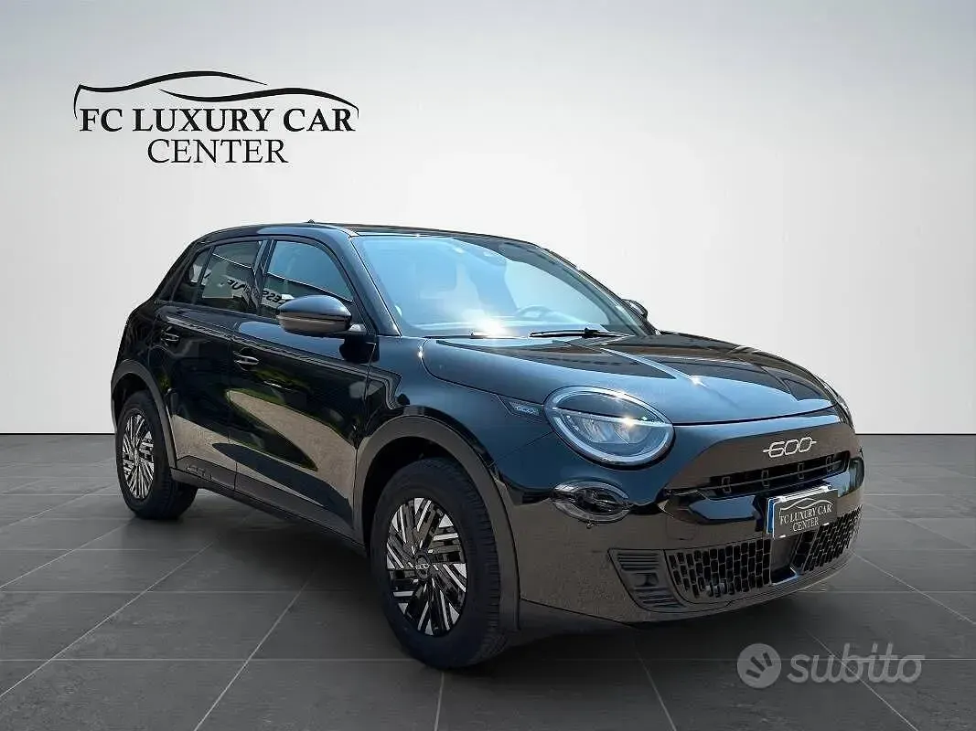 Usata Fiat 600 Business 110 CV (80 kW) 2025 Nero SUV