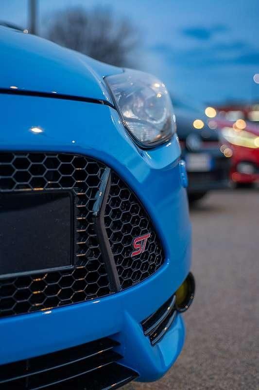 Usata Ford Focus ST 250 CV (183 kW) 2014 Berlina