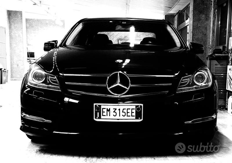 Usata Mercedes C250 Avantgarde 204 CV (150 kW) 2012 Grigio Berlina