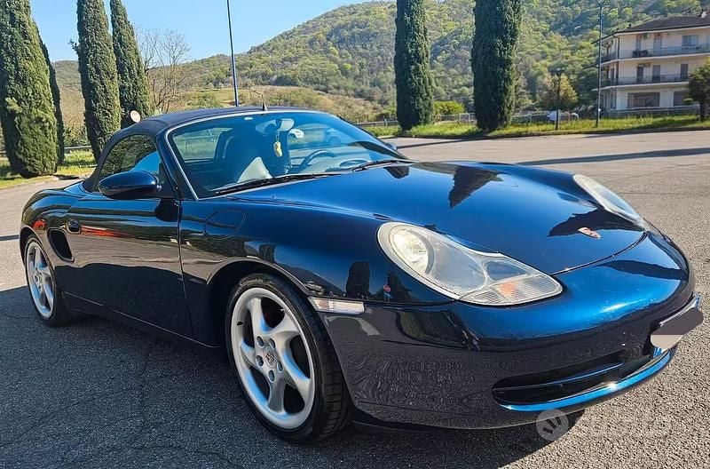 Usata Porsche Boxster 204 CV (150 kW) 1998 Blu Cabrio