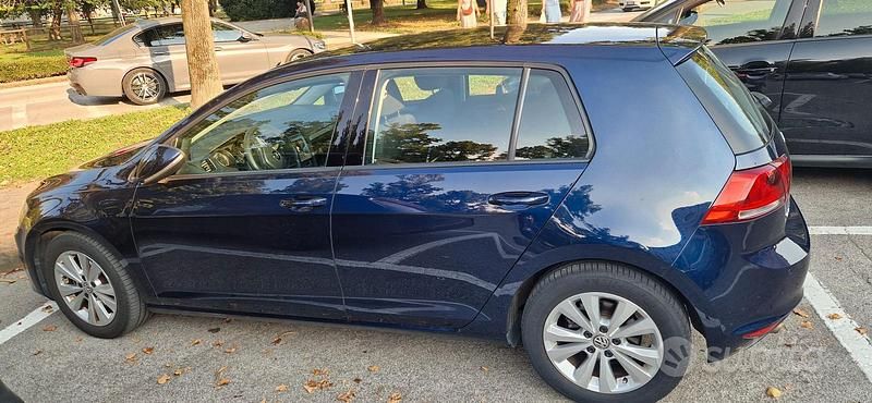 Usata VW Golf VII 110 CV (80 kW) 2013 Blu Berlina