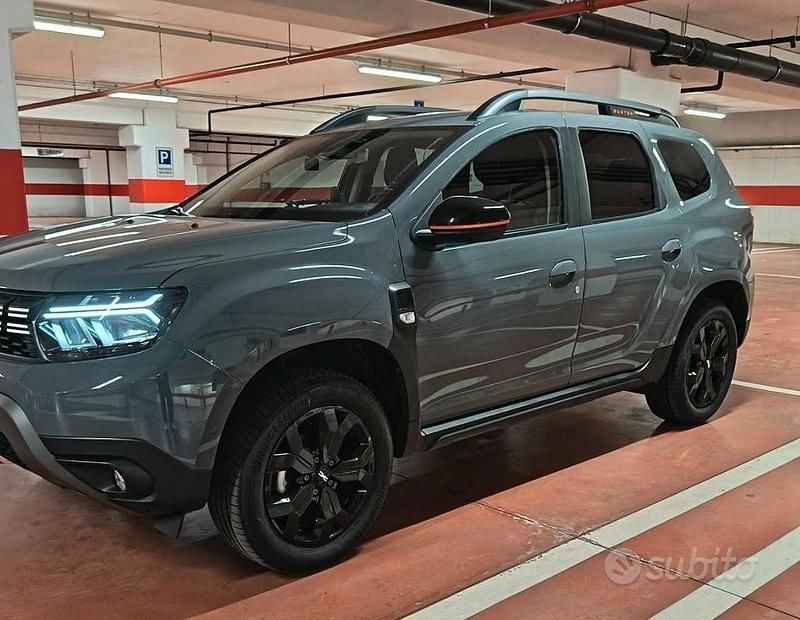 Usata Dacia Duster 100 CV (73 kW) 2022 Grigio SUV