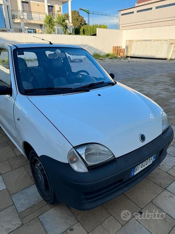 Usata Fiat 600 1999 Bianco