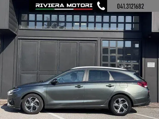 Usata Hyundai i30 Prime 119 CV (87 kW) 2023 Grigio Station wagon