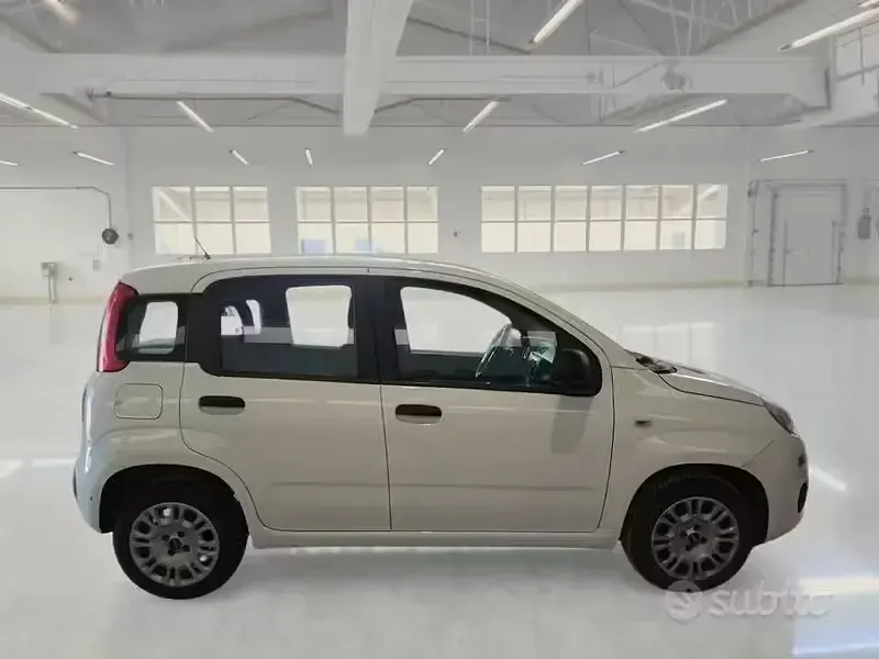 Usado Fiat Panda Easy 69 CV (50 kW) 2020 Blanco Utilitario