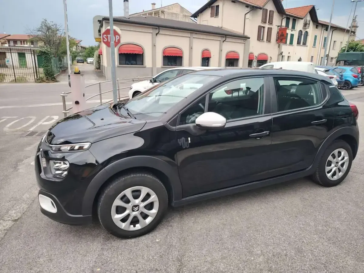 Usata Citroën C3 PureTech 83 CV (61 kW) 2019 Nero Utilitaria
