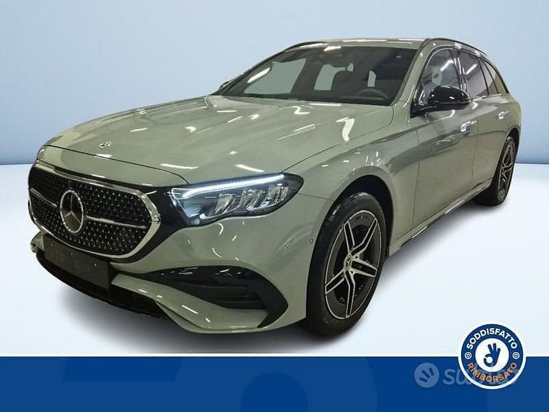 Grigio metallizzato Usata 2024 Mercedes E300 Advanced Tre volumi | 79.750 € (Buon prezzo) - Immagine 1/4