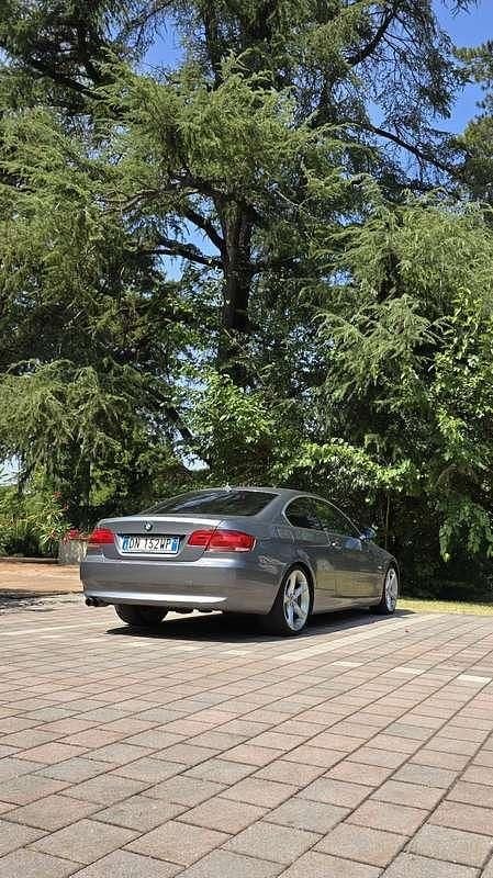 Usata BMW 330 231 CV (169 kW) 2008 Coupé